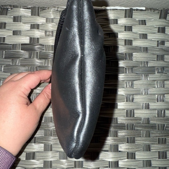 🖤 Juicy Couture Black Wristlet Wallet - Picture 9 of 16